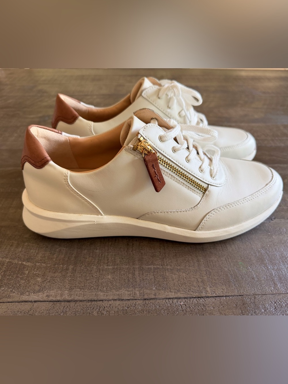 Clarks Tivioli Zip White Leather Lace-Up Sneakers with Leather Accents Womens 10